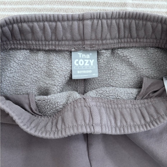 TNA Cozy Fleece High Rise Joggers in Taupe 27” - Description! - Picture 6 of 10